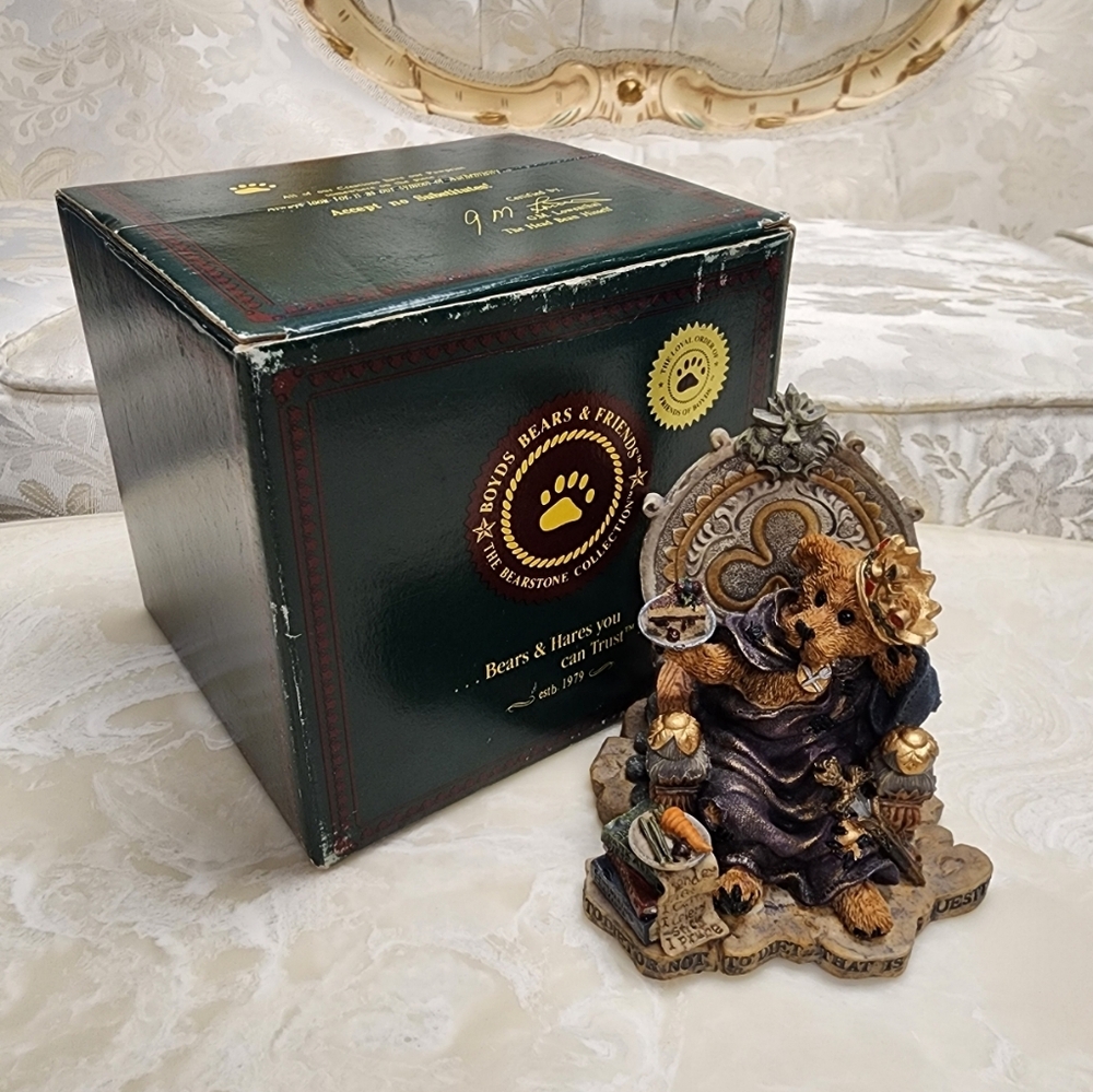 BOYDS-1997 Prince Hamalot -#01997-71-The Bearstone Collection